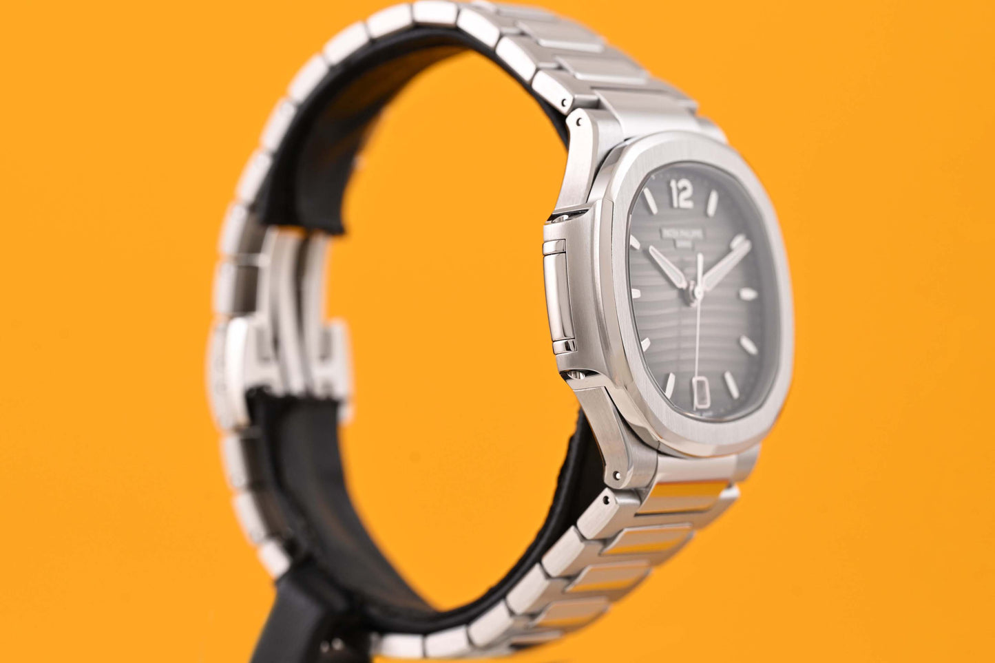 Patek Philippe Nautilus 7118/1A-011 - Full Set - NEW 2025