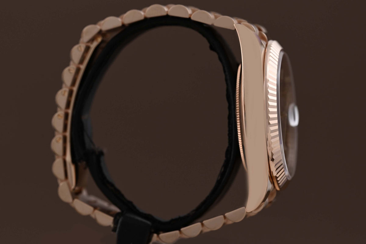 Rolex Day Date 40 Roségold 228235 - Full Set - Chocolate Dial