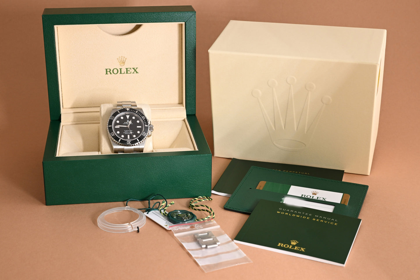 Rolex Submariner No Date 114060 - Full Set
