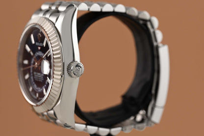 Rolex Sky-Dweller 336934 - Full Set - Blue Dial - Like New