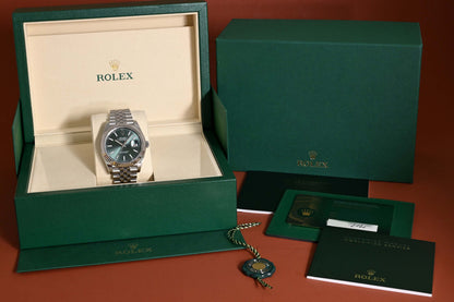 Rolex Datejust 41 - 126334 - Green Dial - Full Set