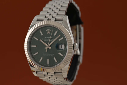 Rolex Datejust 41 - 126334 - Green Dial - Full Set