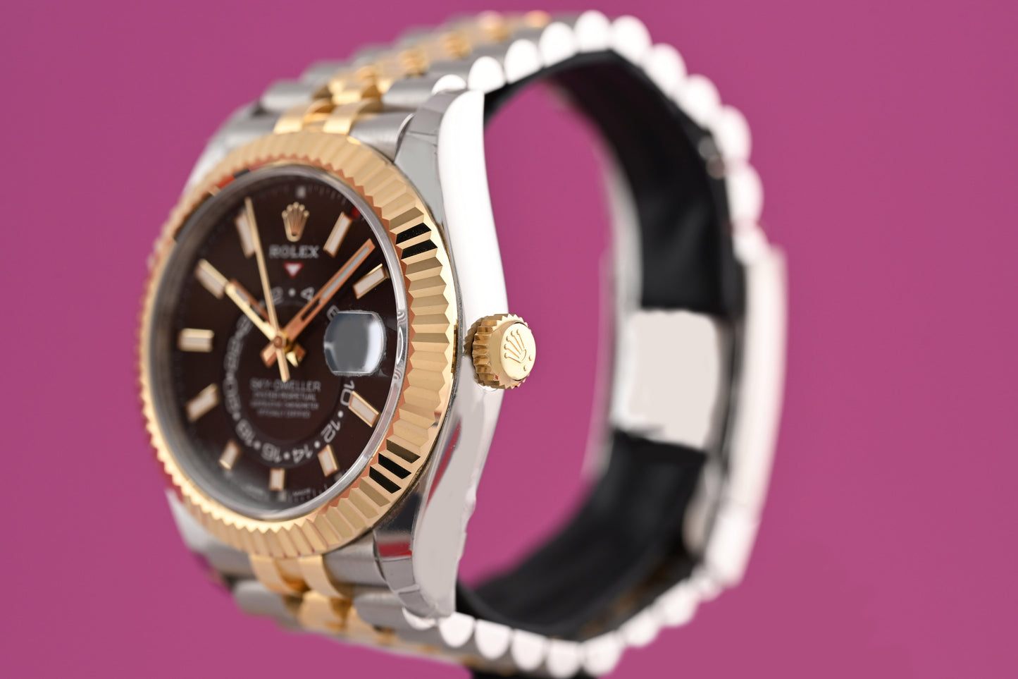 Rolex Sky-Dweller 326933 - Full Set - NEW