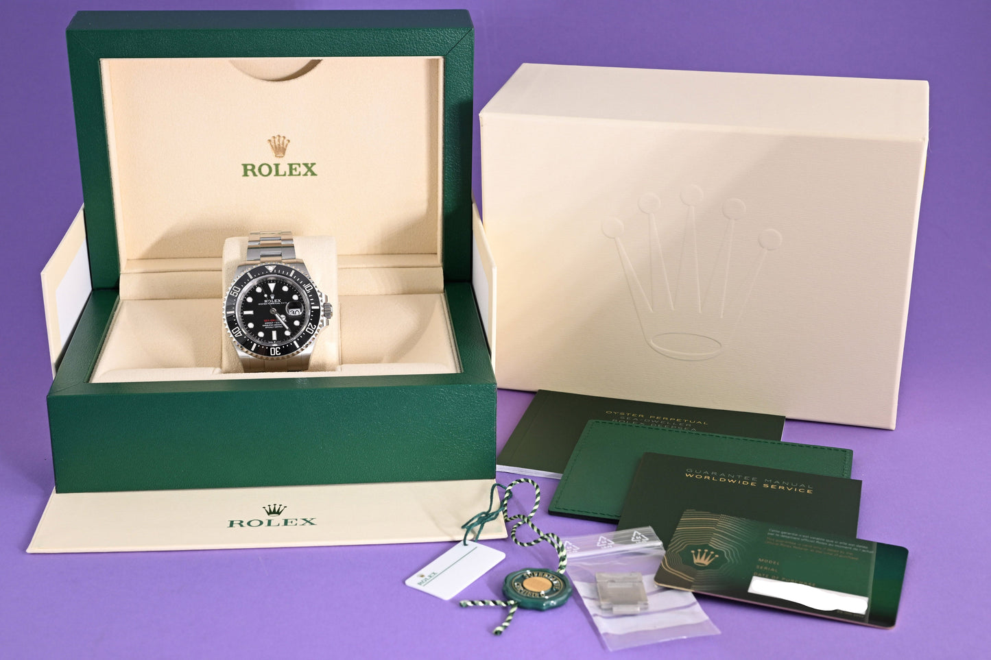 Rolex Sea Dweller 126600 - Full Set - Like New