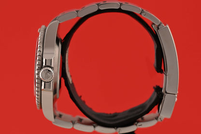 Rolex Submariner No Date 124060 - Full Set - NEW