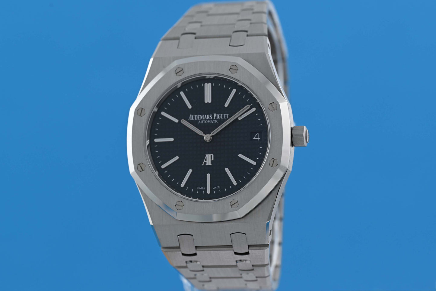 Audemars Piguet Royal Oak Jumbo Extraflach - 16202ST - Like New