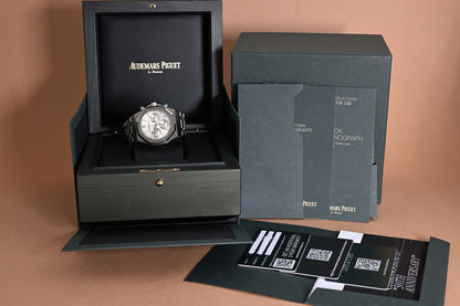 Audemars Piguet Royal Oak Chronograph 41mm - Full Set - Silver Toned Dial