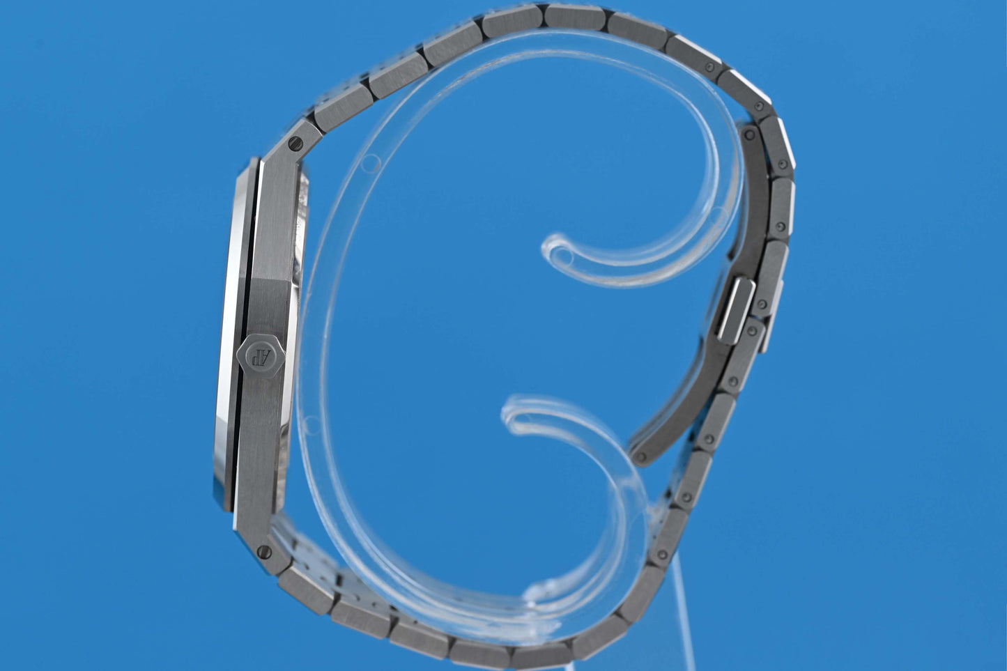 Audemars Piguet Royal Oak Jumbo Extraflach - 16202ST - Like New