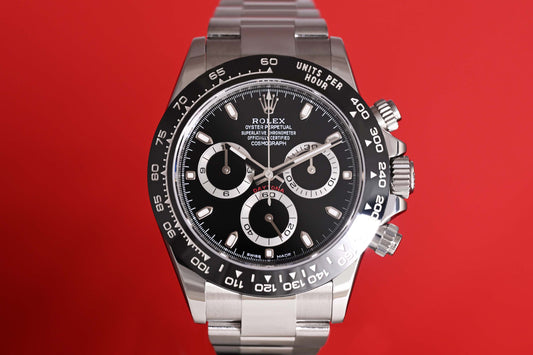 Rolex Daytona 116500LN - Full Set - Black Dial - LC100