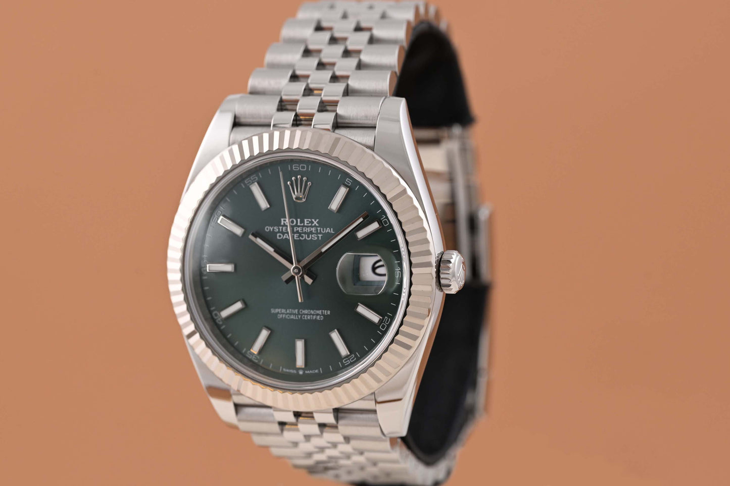 Rolex Datejust 41 - 126334 - Green Dial - Full Set - 2024