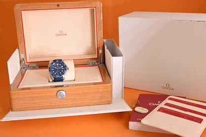 Omega Seamaster Diver 300m - Blue Dial - Full Set
