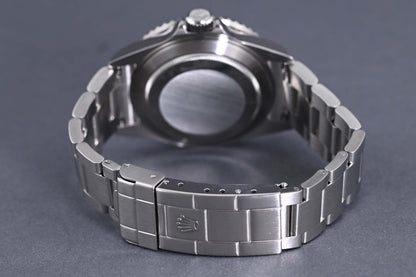 Rolex Submariner 16610 - Box & Papers - 2007