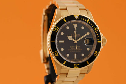 Rolex Submariner Yellow Gold - 16618 - Full Set - Rehaut