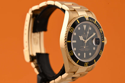 Rolex Submariner Yellow Gold - 16618 - Full Set - Rehaut