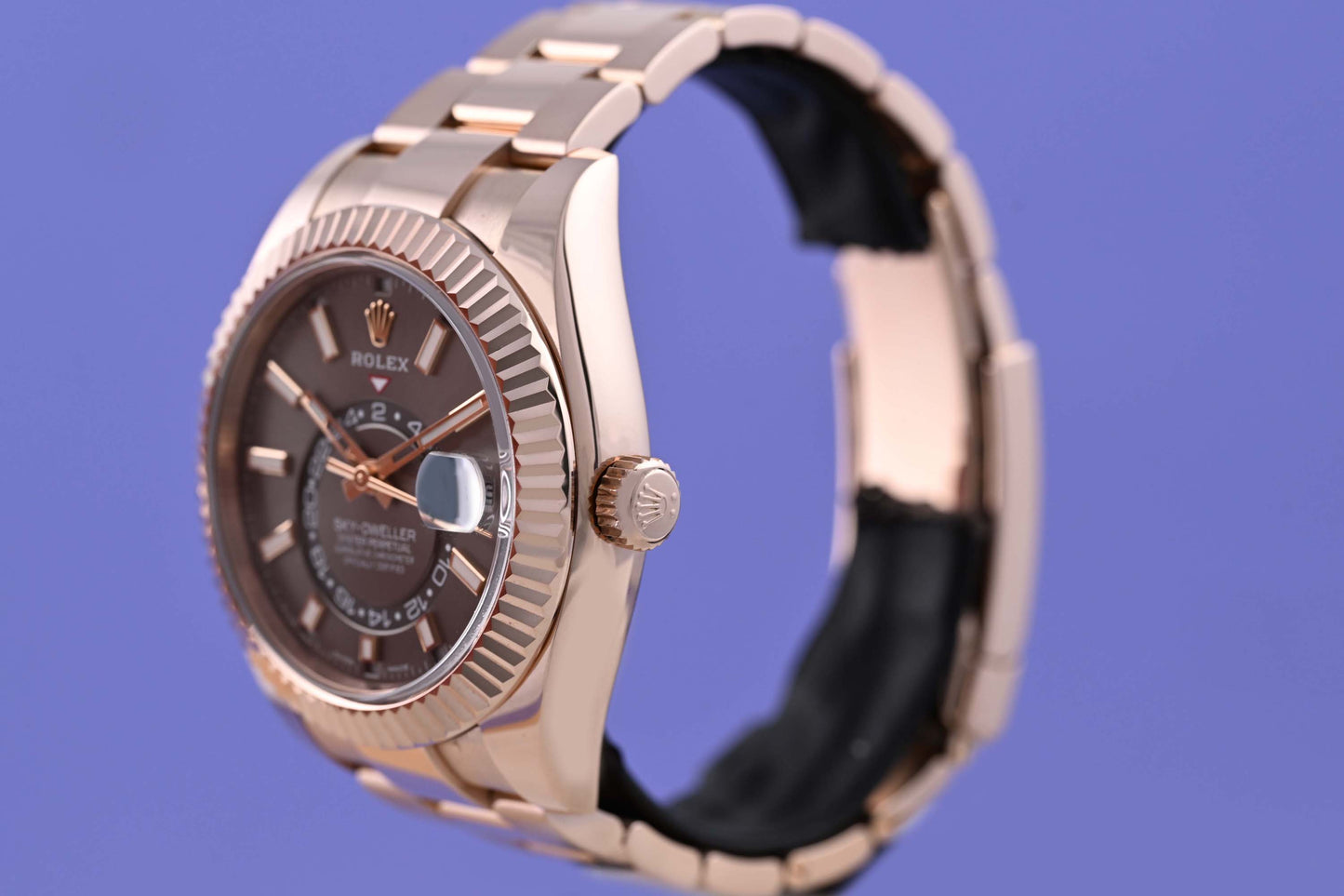 Rolex Sky-Dweller 326935 - Rose Gold - Rhodium Dial - Full Set - LC100