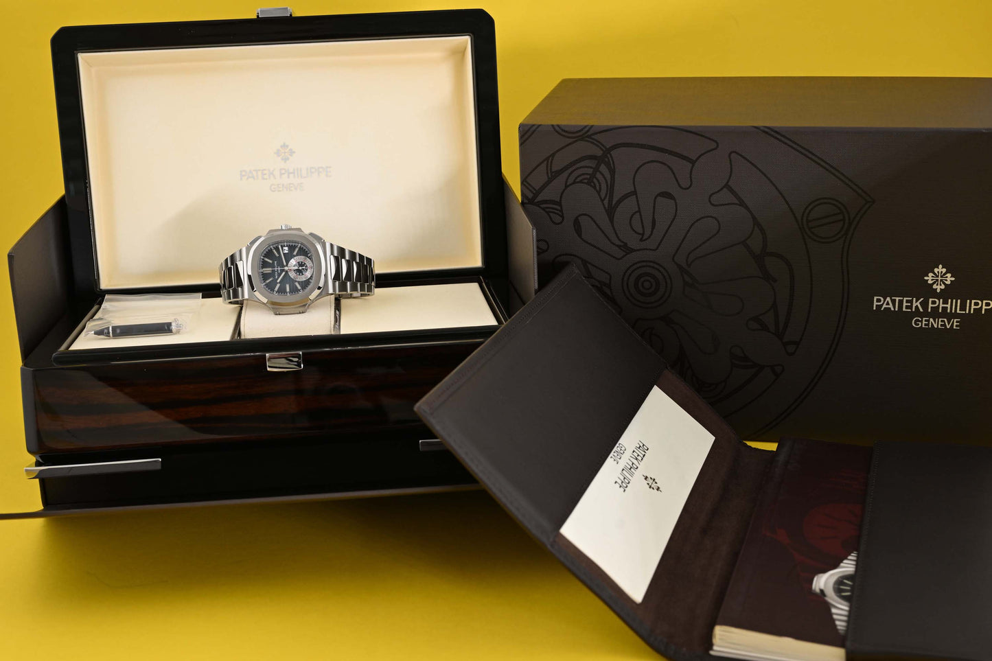 Patek Philippe Nautilus Chronograph 5980/1A-001 - Full Set - Blue Dial