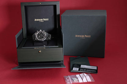 Audemars Piguet Royal Oak Chronograph 41mm - Full Set - Black Dial