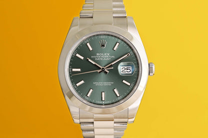 Rolex Datejust 41 - 126300 - Green Dial - Full Set