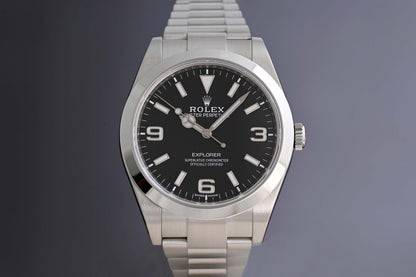 Rolex Explorer I 39 mm - 214270 - Full Set