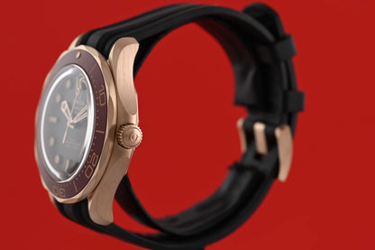 Omega Seamaster Diver 300M Gold 42 - Full Set