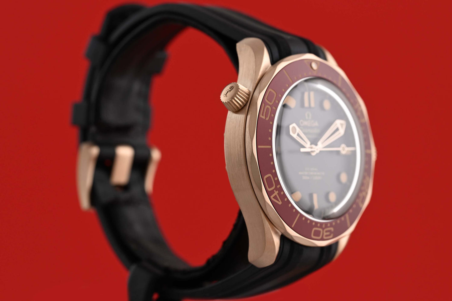 Omega Seamaster Diver 300M Gold 42 - Full Set