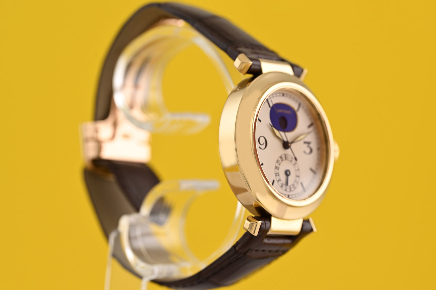 Cartier Pasha Moonphase - 18k Yellow Gold - Full Set