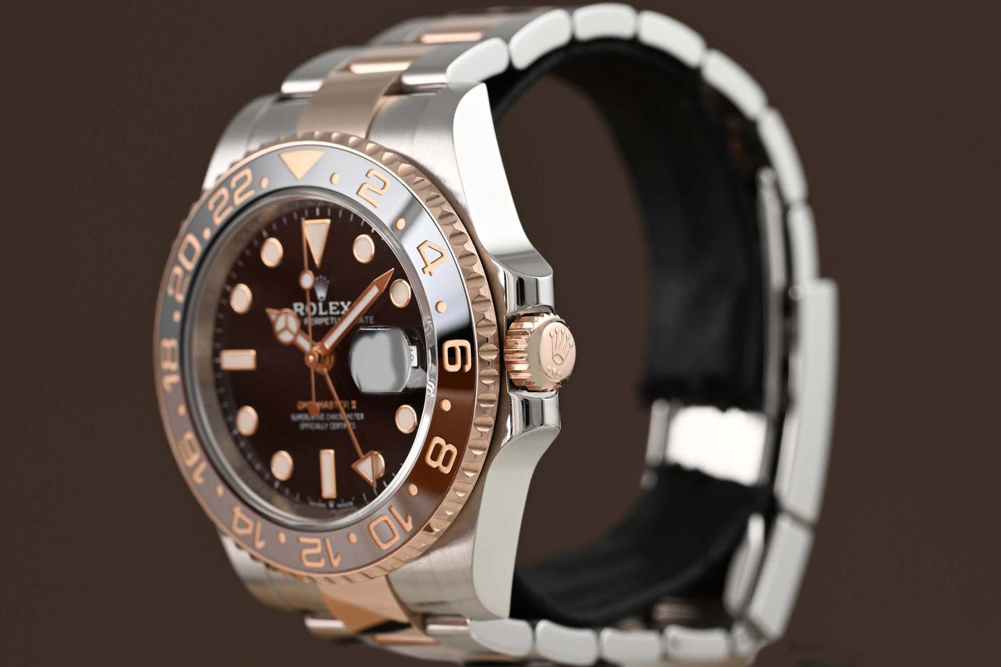 Rolex GMT Master II Rootbeer Steel/Rose Gold - 126711CHNR - Full Set