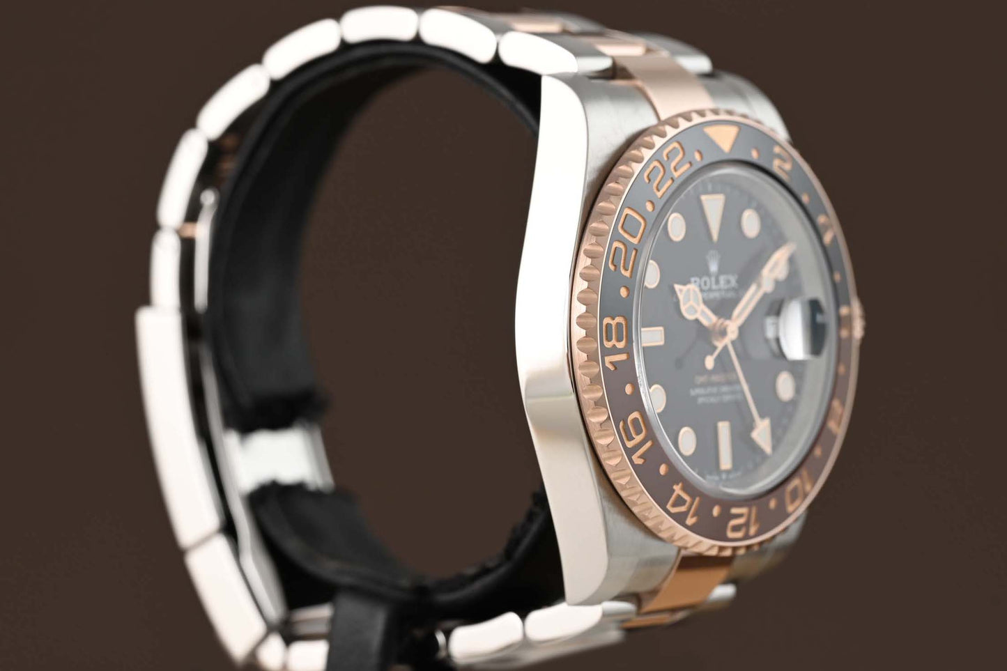 Rolex GMT Master II Rootbeer Steel/Rose Gold - 126711CHNR - Full Set