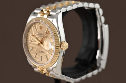 Rolex Oyster Perpetual Datejust 126233 - Full Set - Palm Dial