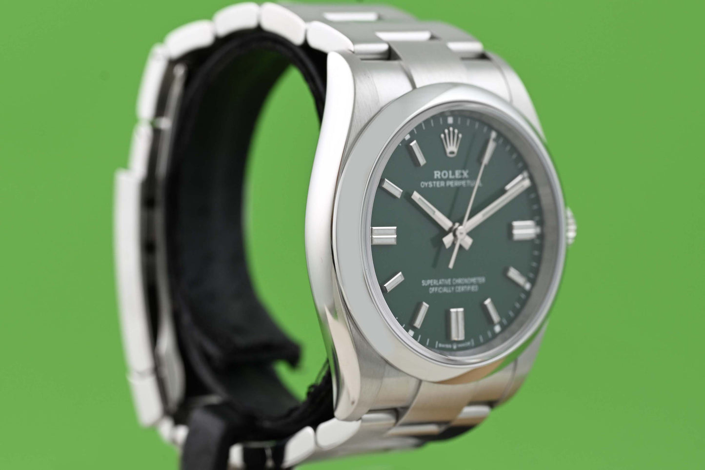 Rolex Oyster Perpetual 36mm 126000 Green Dial - Full Set - 2023