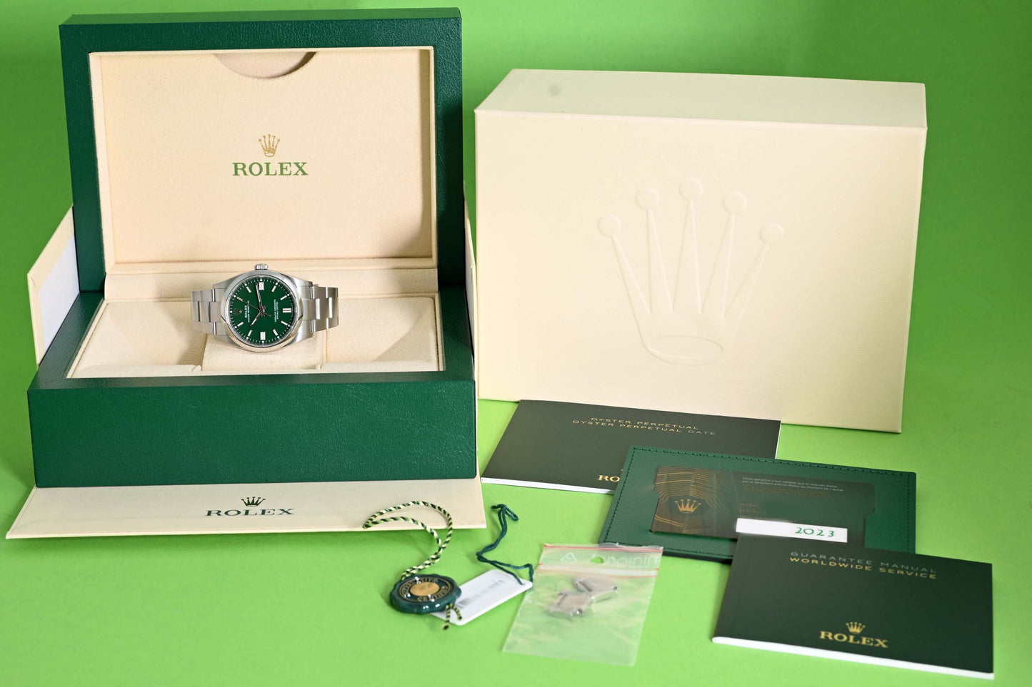 Rolex Oyster Perpetual 36mm 126000 Green Dial - Full Set - 2023