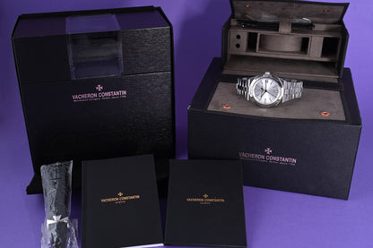 Vacheron Constantin Overseas - Full Set - Silver Dial