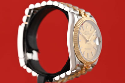 Rolex Oyster Perpetual Datejust 126233 - Full Set - Gold Dial - Like NEW