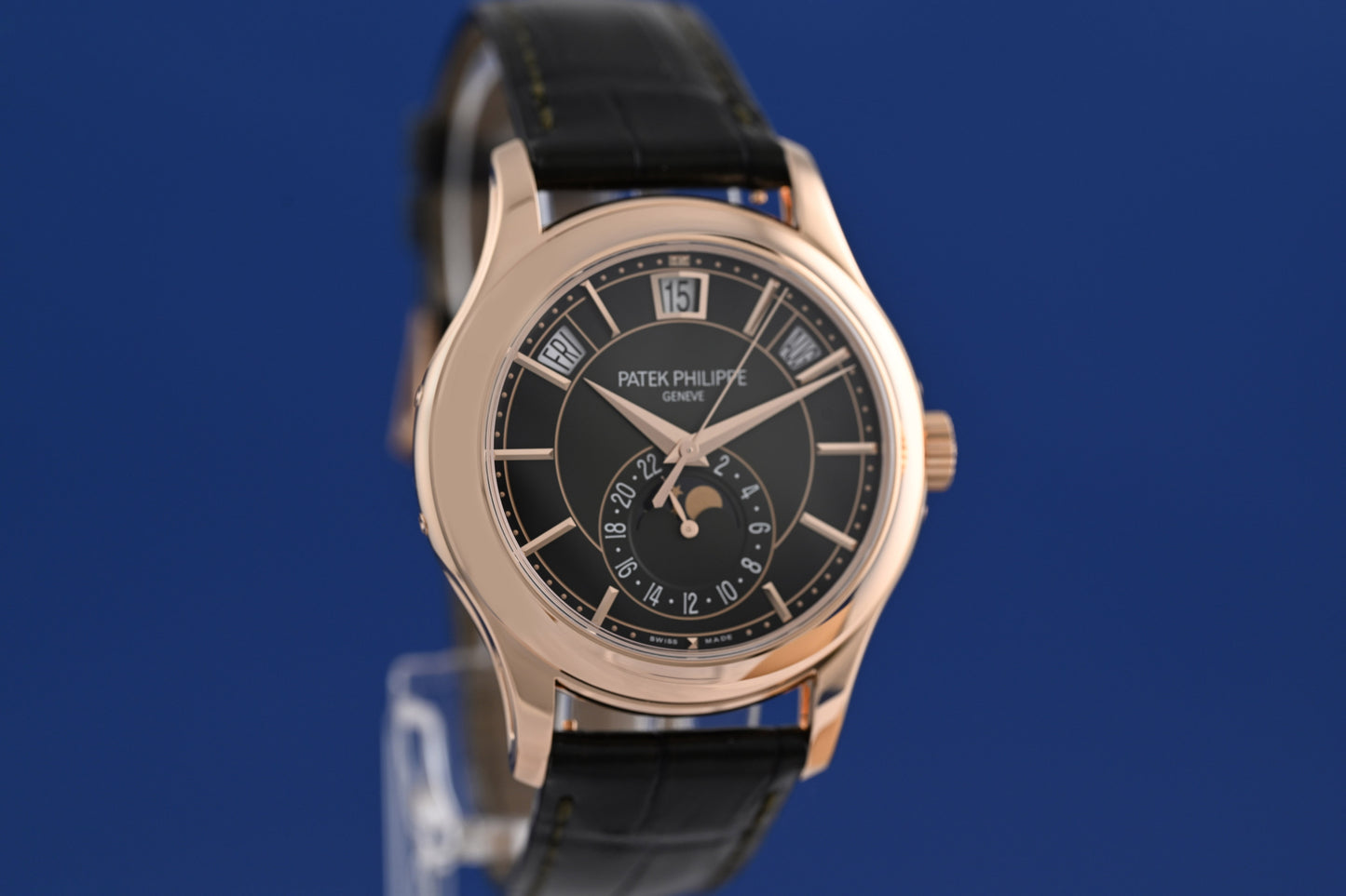 Patek Philippe Annual Calendar - 5205R-011 - Rose Gold - Full Set - Green Dial - NEW