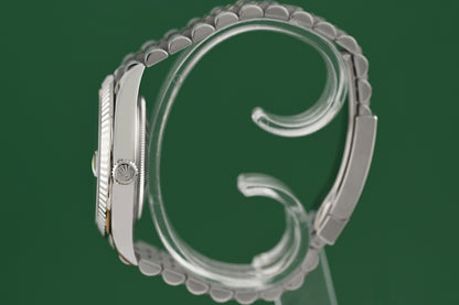Rolex Datejust 41 - 126334 - Green Dial - Full Set - NEW
