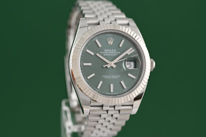 Rolex Datejust 41 - 126334 - Green Dial - Full Set - NEW