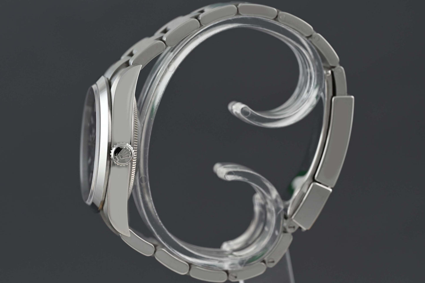 Rolex Explorer I 124270 - Full Set