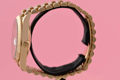 Rolex Day Date 40 Gelbgold 228238 - White Dial - Full Set