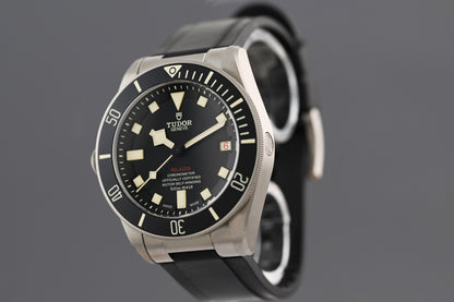Tudor Pelagos - 25610TNL - Titanium Lefthand - Black Dial - Full Set