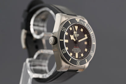 Tudor Pelagos - 25610TNL - Titanium Lefthand - Black Dial - Full Set