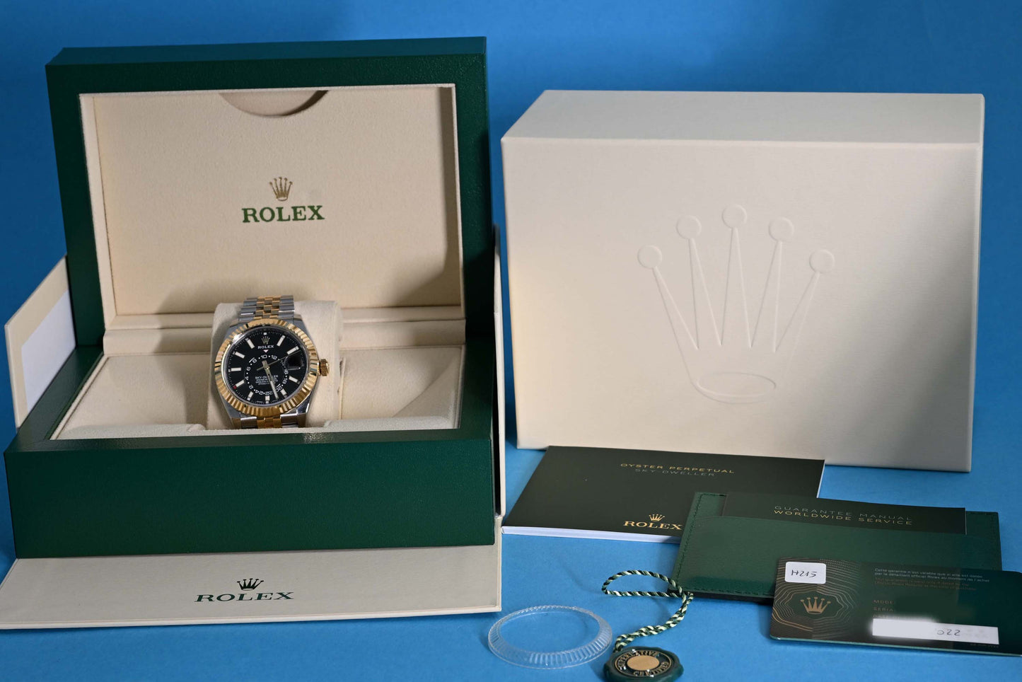 Rolex Sky-Dweller 326933 - Full Set - Black Dial