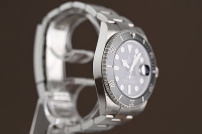 Rolex Submariner 116610LN - Full Set - 40mm - LC100