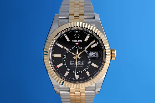 Rolex Sky-Dweller 326933 - Full Set - Black Dial