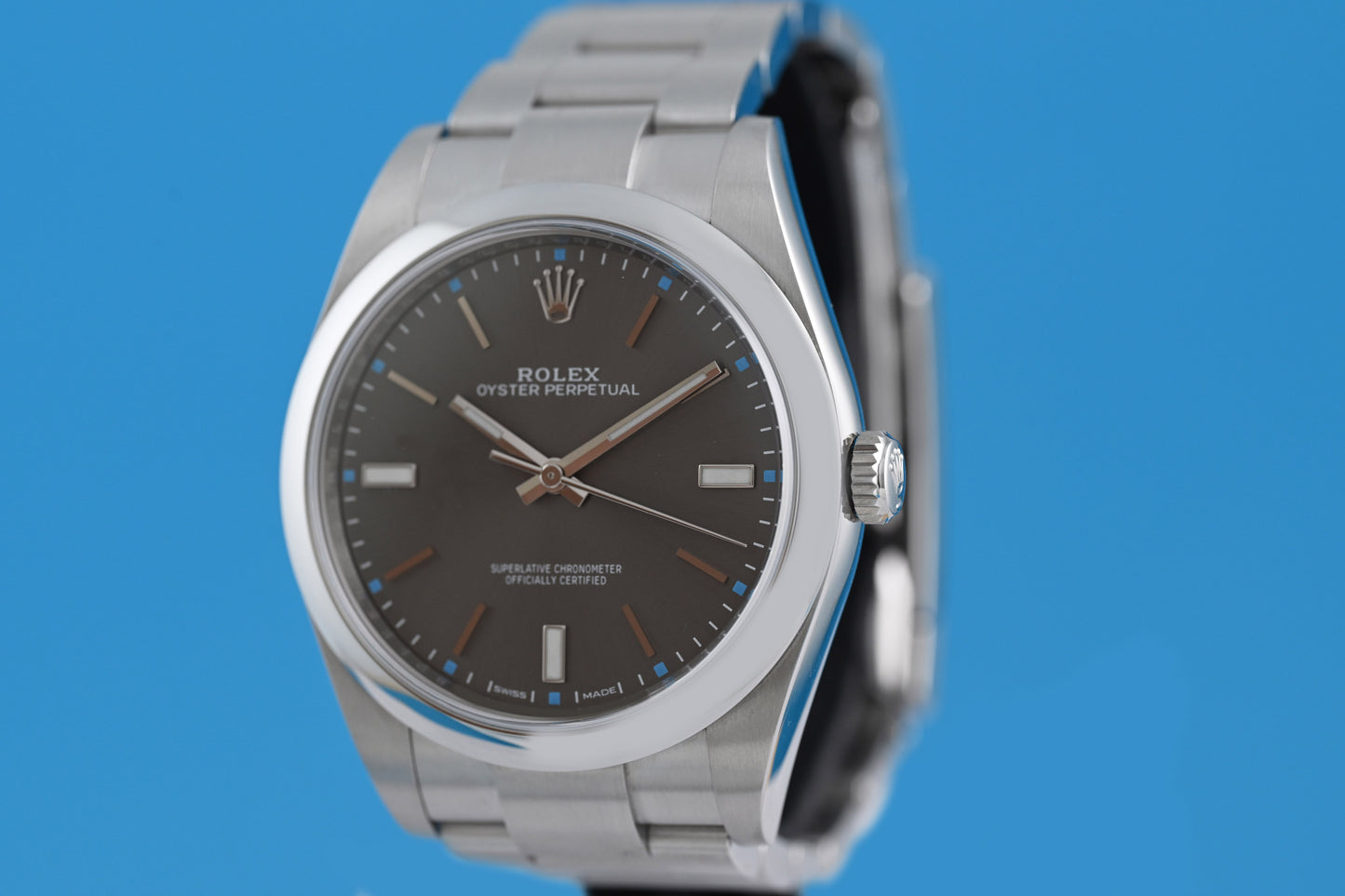 Rolex Oyster Perpetual 39mm 114300 - Grey - Full Set