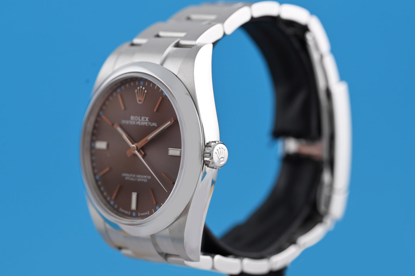 Rolex Oyster Perpetual 39mm 114300 - Grey - Full Set