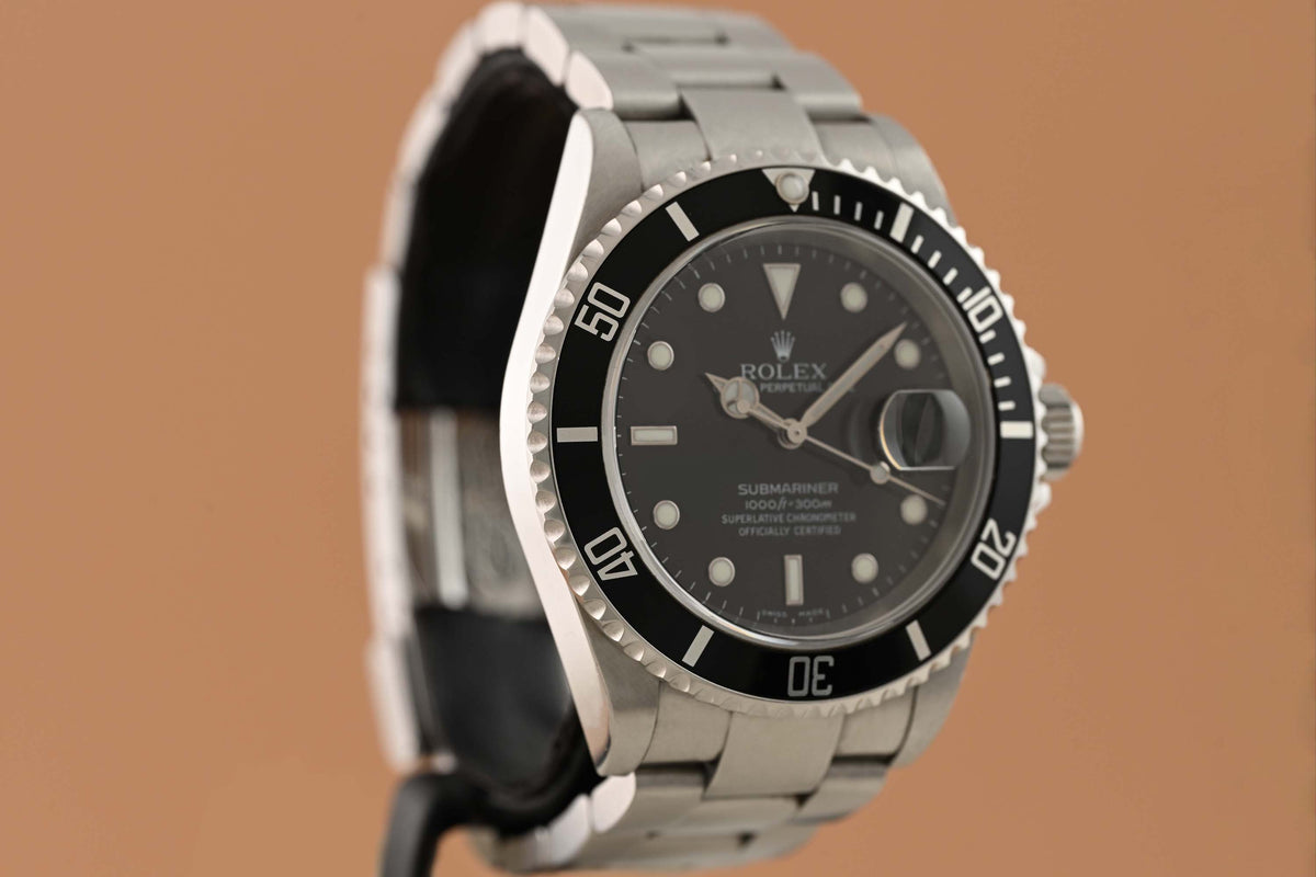 Rolex Submariner 16610 - Full Set - LC100