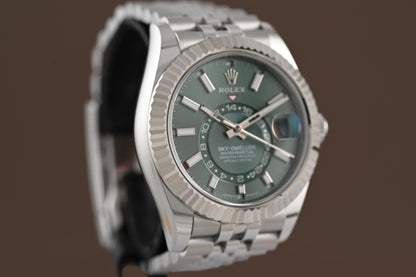Rolex Sky-Dweller 336934 - Full Set - Green Dial - NEW 2025