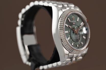 Rolex Sky-Dweller 336934 - Full Set - Green Dial - NEW 2025