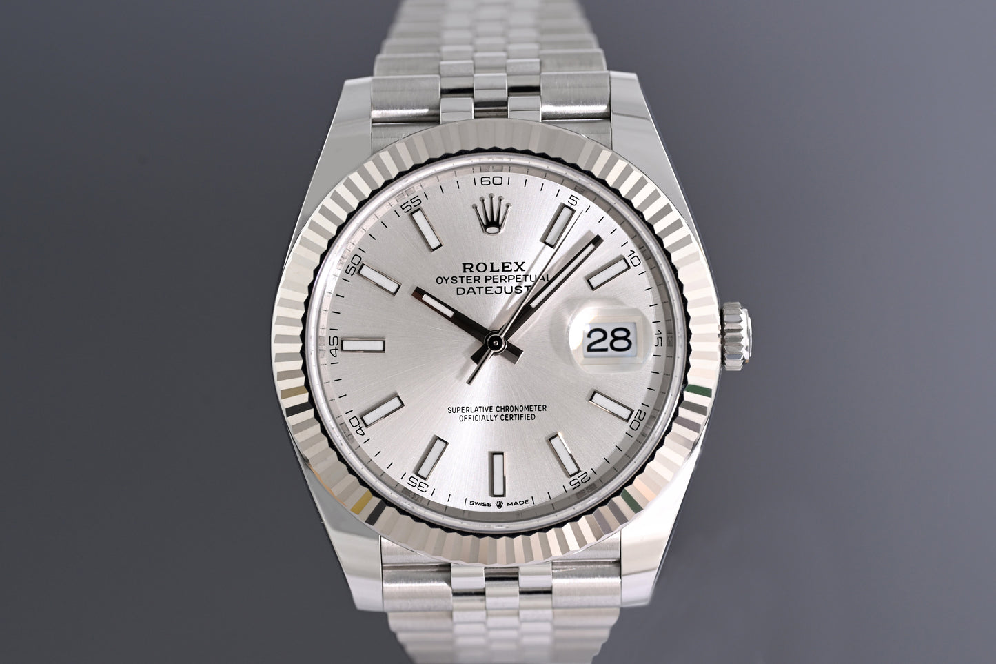 Rolex Datejust 41 - 126334 - Silver Dial - Full Set