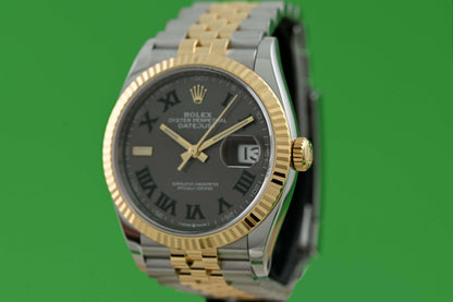 Rolex Datejust 36 - 126233 Wimbledon Dial - Full Set